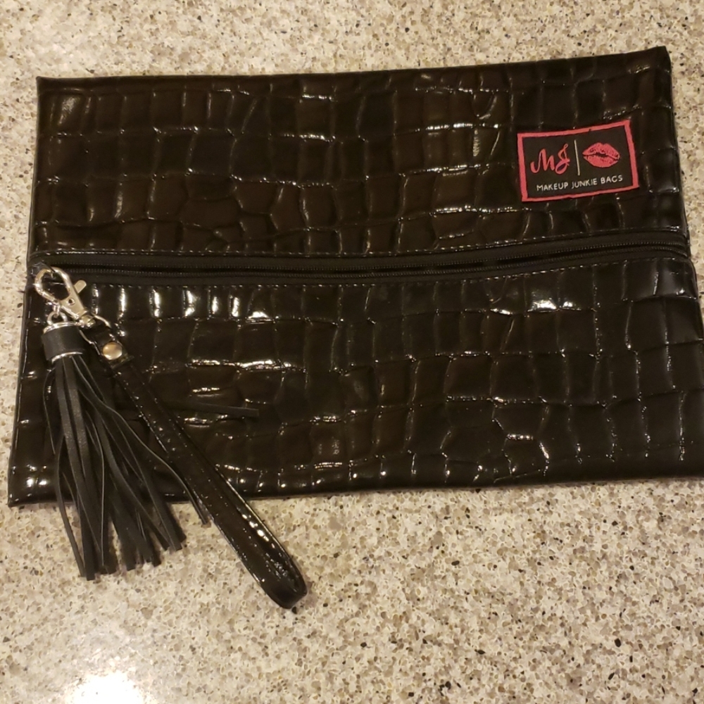 Makeup Junkie Medium Alligator Bag